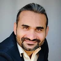 Dr. Rahul Kaushik, DE